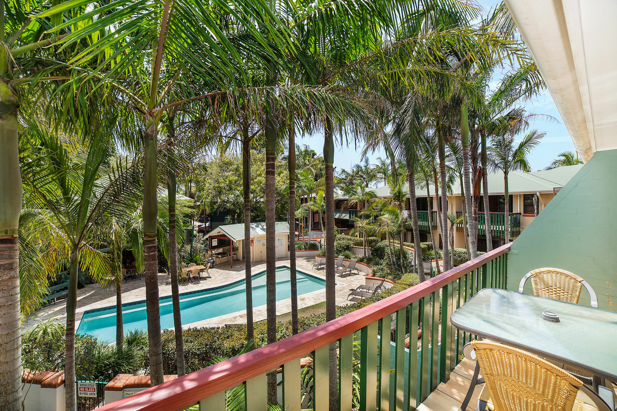 The Crest Byron Bay Aparthotel Bagian luar foto