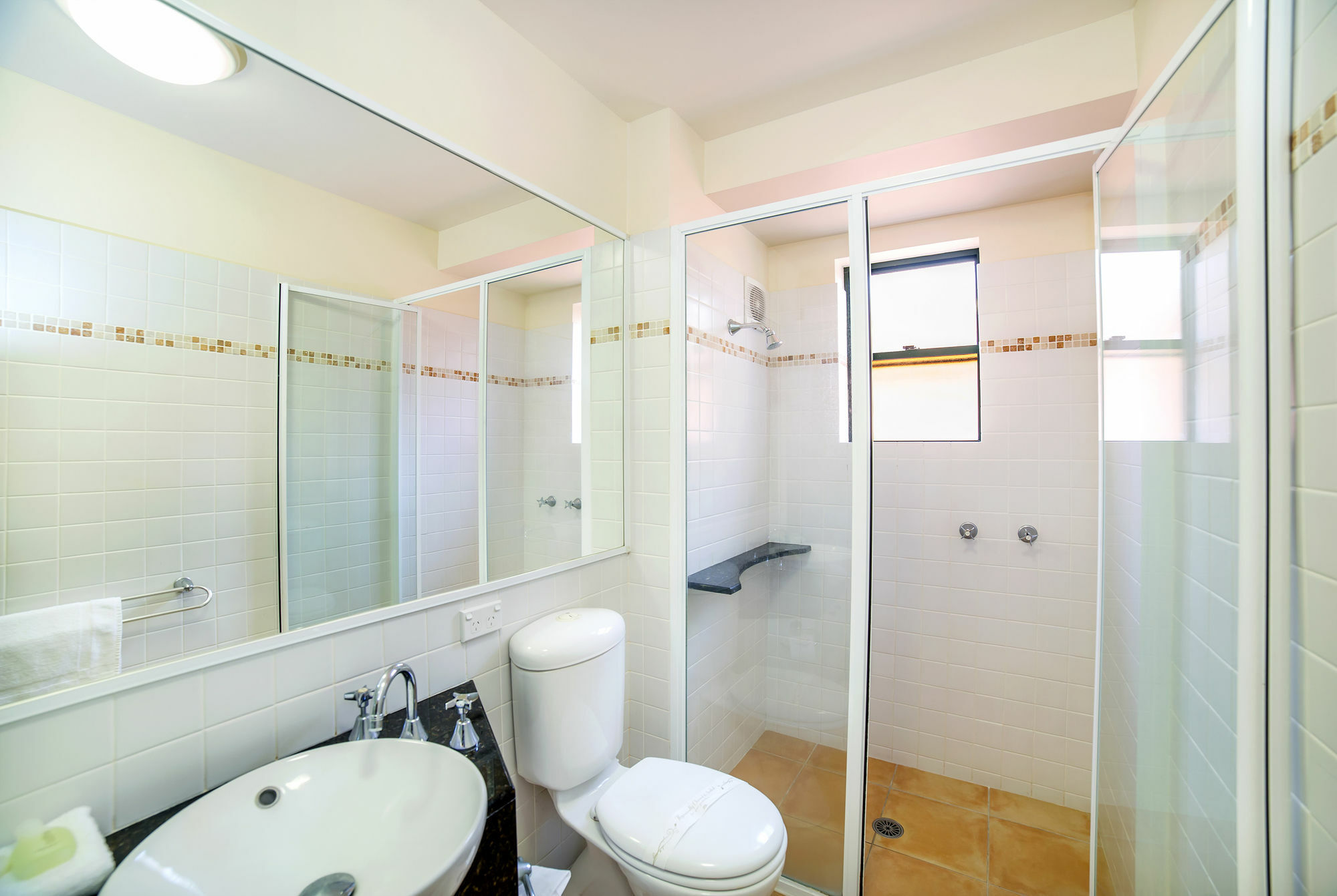 The Crest Byron Bay Aparthotel Bagian luar foto