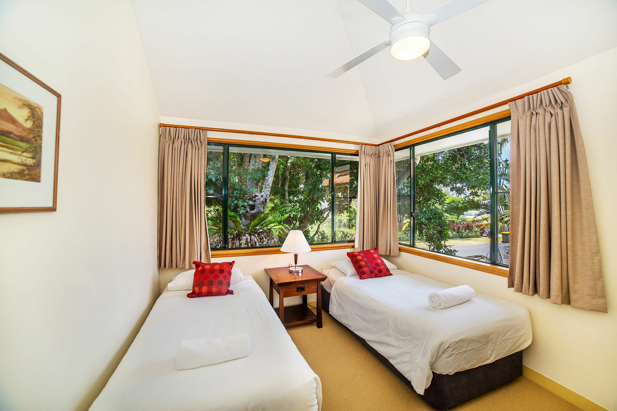 The Crest Byron Bay Aparthotel Bagian luar foto